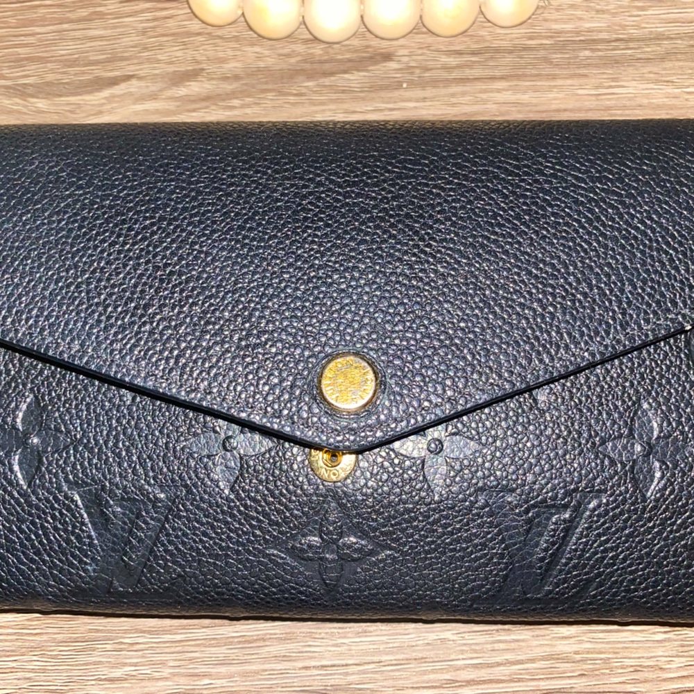 Louis Vuitton Sarah Wallet